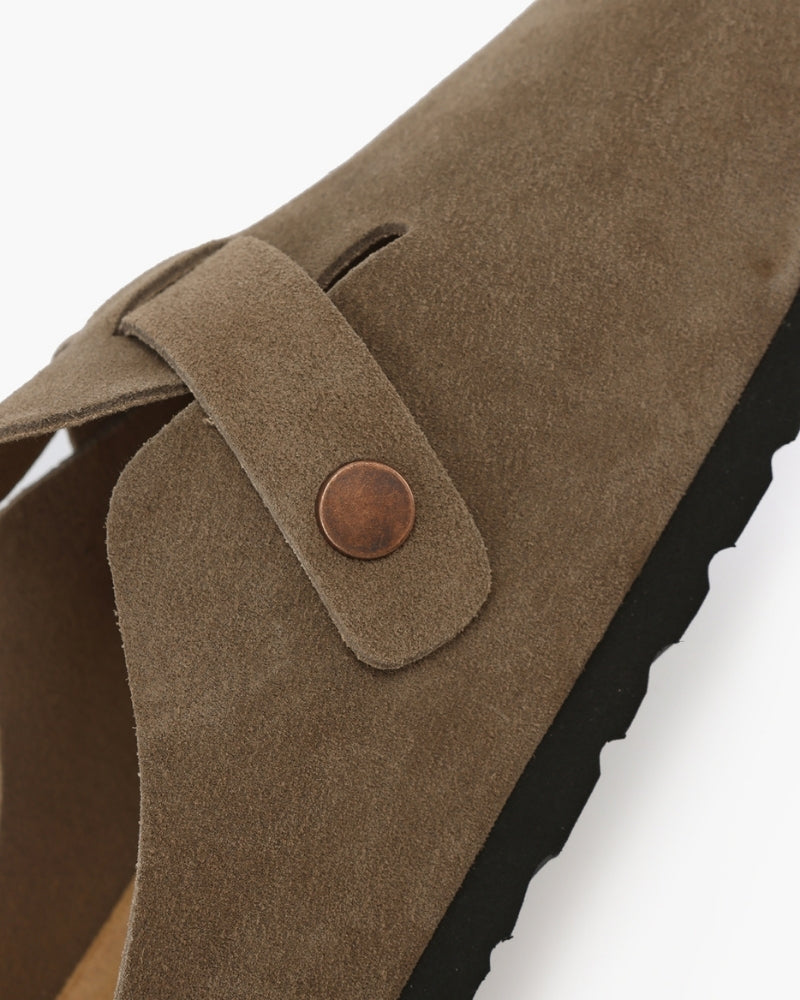 BRAIN™ | Suede Clogs