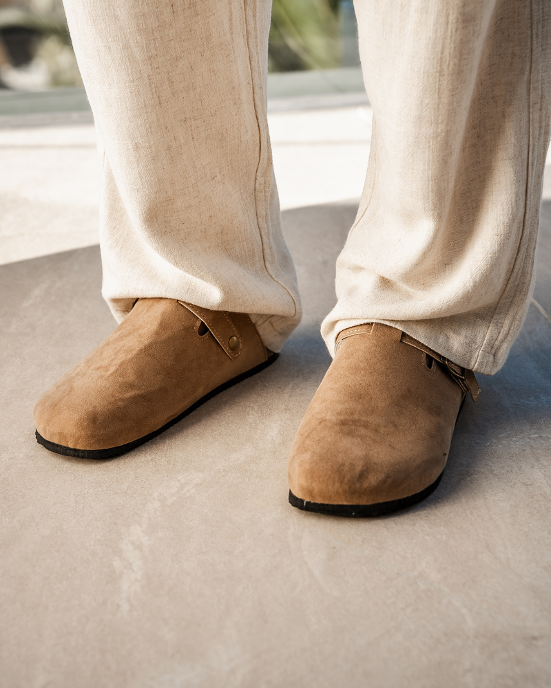 BRAIN™ | Suede Clogs