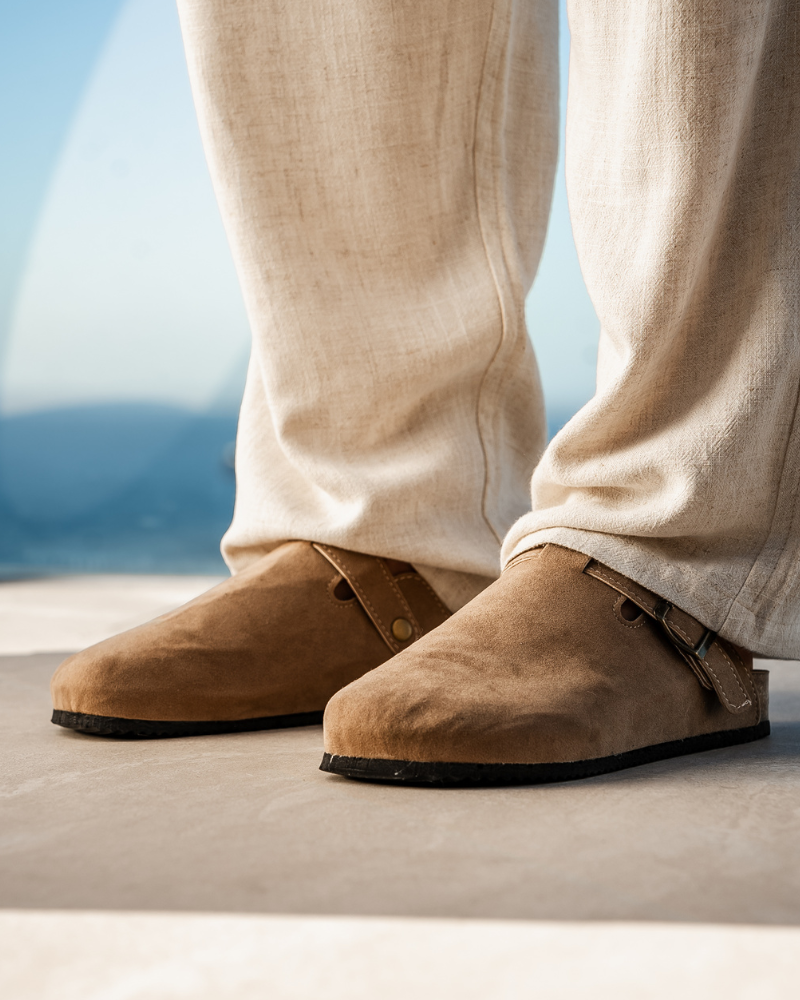 BRAIN™ | Suede Clogs