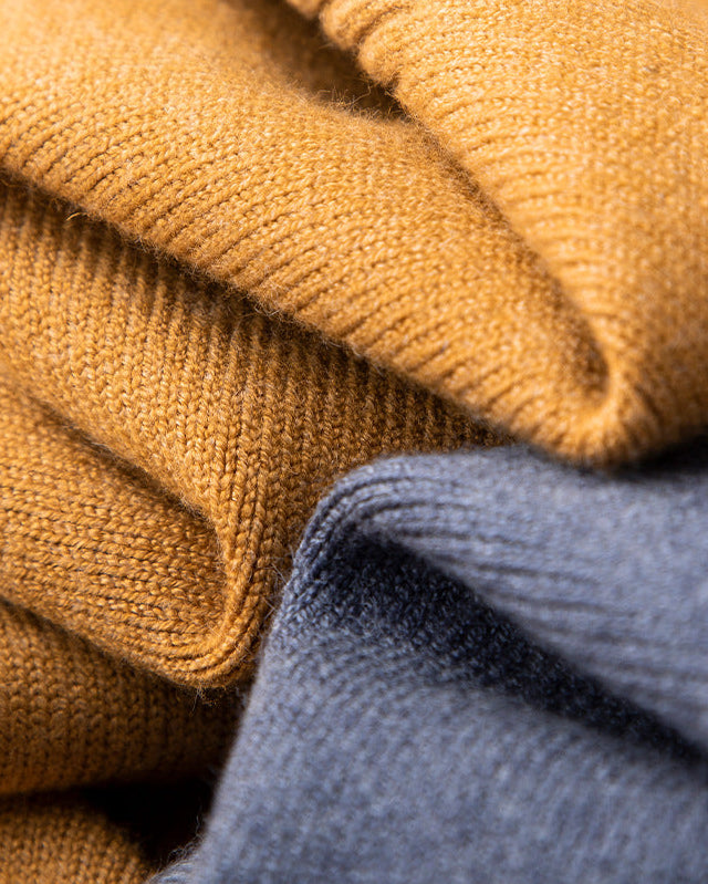 BRAIN™ | V-NECK SWEATER