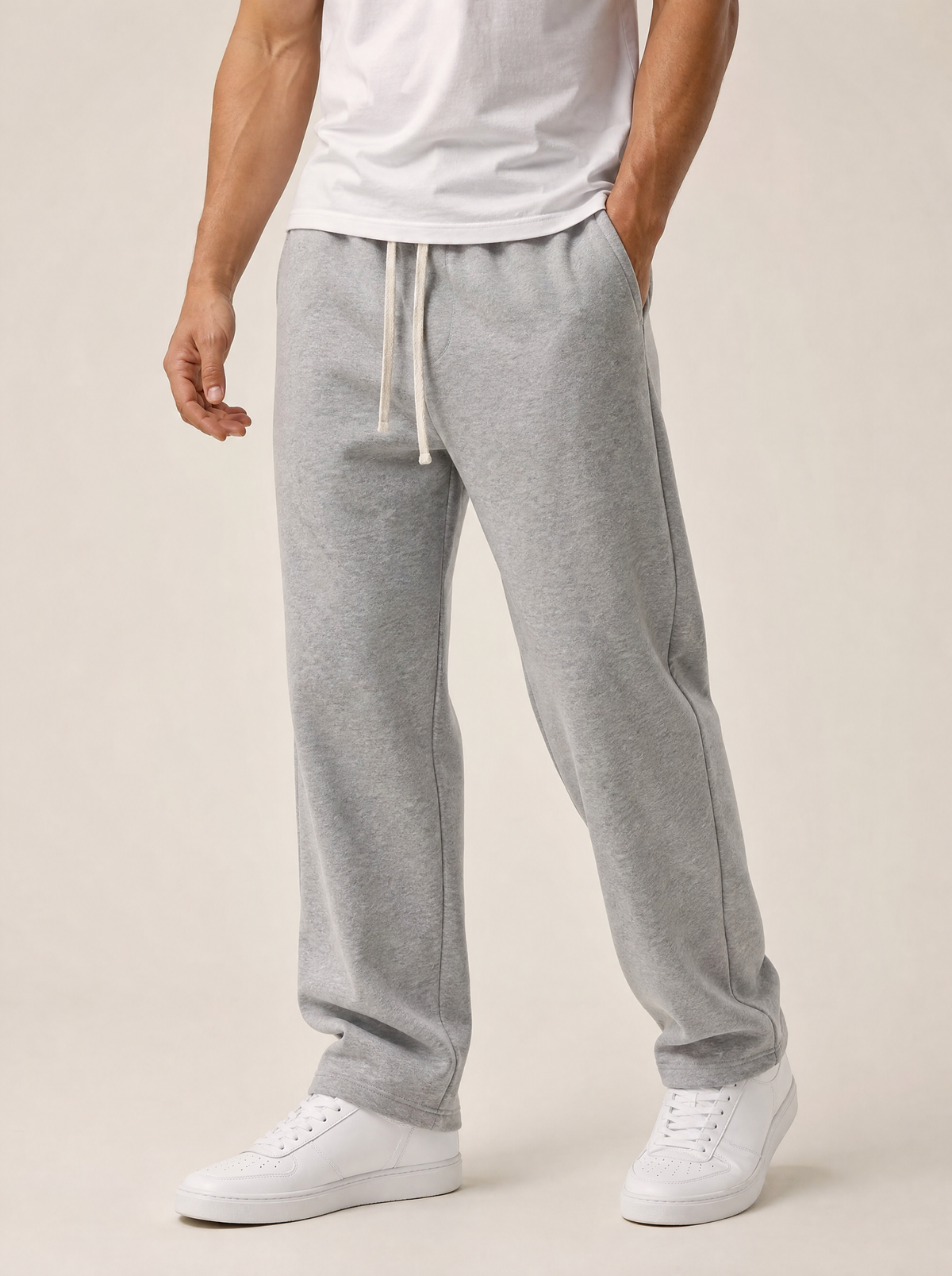Fleece-Lined Relaxed Sweatpants in Light Grey